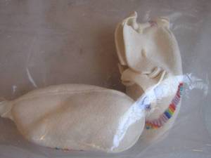 lot 165 image: Native American Beaded Moccasins - INFANT SIZE