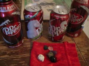 lot 168 image: Aluminum Dr Pepper cans & 2 bottles limited edition , polished stones