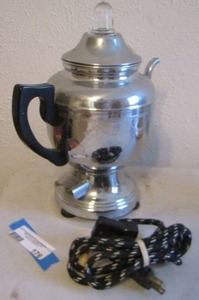 lot 176 image: Coffee Percolator with plug