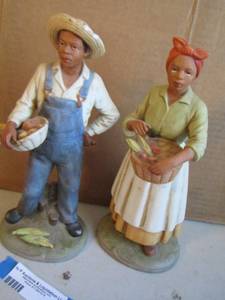 lot 181 image: Home Interior Porcelain Figurines African Americans  picking corn  qty 2