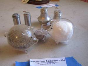 lot 213 image: S&P shakers, pair of pigs, airplane and silver plate