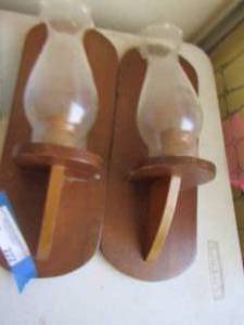 lot 222 image: hanging wall lanterns qty 2