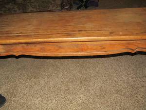 lot 247 image: Brown coffee table 482018