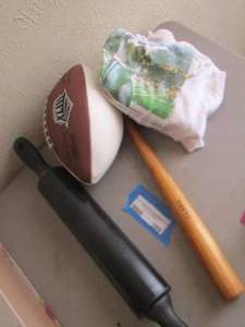 lot 289 image: The Dallas Morning news Monday January 31, 1994 back to back champs collectors shirt- Small Wilson football,  2 rolling pins