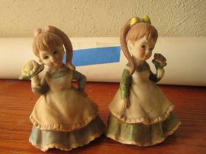 lot 304 image: Ardco dolls qty 2 porcelain