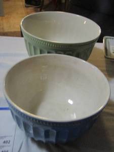 lot 401 image: Certified International mixing bowls  - 1 green 1 blue