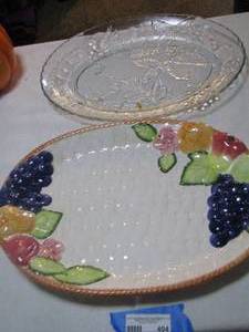 lot 404 image: fruit oval platter - clear glass oval leaf platter