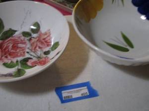lot 405 image: Floral large bowls fruit or salad bowls  QTY 2