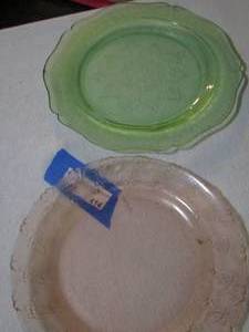 lot 414 image: Depression glass  green 11 in platter, trans pink plates