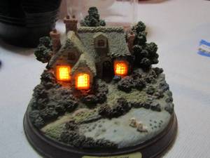 lot 430 image: Thomas Kinkade Cottage that lights up  EVERETTS COTTAGE  ,    Granbury Square Courthouse
