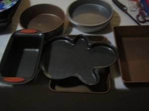 lot 438 image: baking pans square and round, bread pans and more