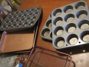 lot 439 image: muffin pans  & cookie sheets