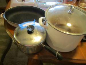 lot 448 image: 6 qt stock pot enamel, oblong dish 2 qt Revere Wear