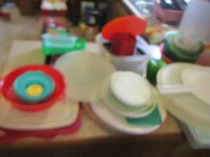 lot 465 image: Large lot of Tupperware misc. lids included