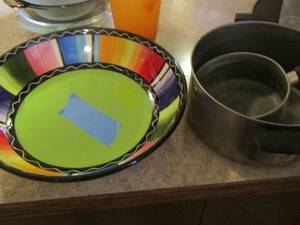 lot 473 image: Large multi color bowl, 2 sauce pans