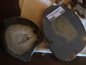 lot 504 image: GEODE Slices - 4x6x1 qty 2 rocks and stones
