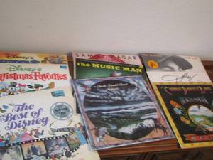 lot 509 image: Record lot - DISNEY, DOLLY, SAMMY HAGAR, CHARLIE DANIELS,