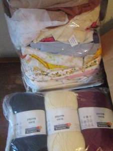 lot 520 image: Yarn fabric and more