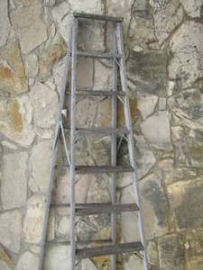 lot 542 image: 6 step- step ladder wooden