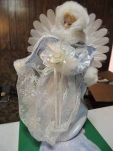 lot 593 image: Holiday style 12 fiber optic ANGEK Tree topper in original box