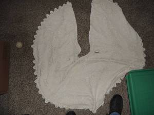 lot 594 image: CROCHET Tree skirt