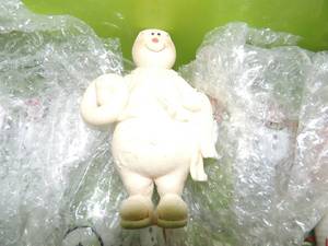 lot 607 image: Christmas wine glasses qty4- resin snowman