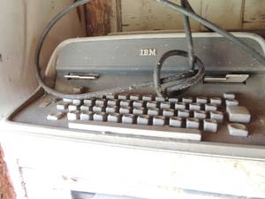 lot 621 image: IBM typewriter