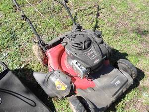 lot 618 image: Snapper 21 CUT  Briggs & Stratton Push mower