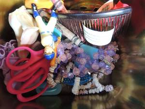 lot 682 image: green tin can misc. items