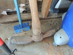 lot 691 image: Garden tool