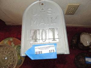 lot 573 image: Vintage mail box