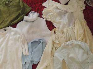 lot 586 image: Vintage infant & toddler clothes