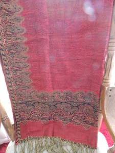 lot 588 image: Lord & Taylor Pashmina