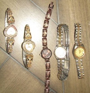 lot 730 image: LADIES WATCHES   QTY 5