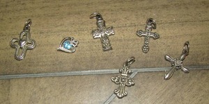 lot 736 image: QTY 5 CROSS NECKLACE PENDANTS, BABY BLUE NECKLACE PENDANT