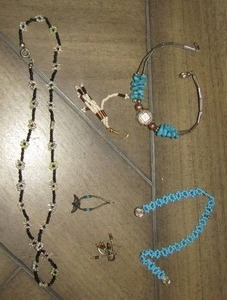lot 725 image: TURQUISE BRACELETS, BEADED NECKLACE, MISC. EARRINGS