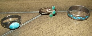 lot 729 image: SILVER TURQUISE RINGS QTY 3
