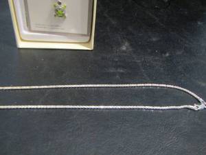 lot 821 image: STERLING SILVER TURTLE NECKLACE PENDANT &  NECKLACE