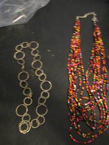 lot 881 image: BEADED NECKLACE, HOOP NECKLACE