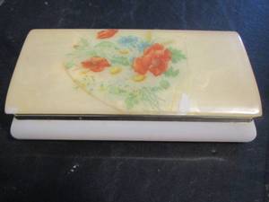 lot 722 image: JEWELRY BOX MADE IN ITALY IMPORTED BY ART MARA