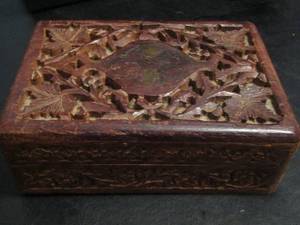 lot 774 image: CARVED WOOD JEWELRY BOX