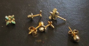 lot 780 image: STUD EARRINGS -3PRS GOLD CROSS, GOLD BALLS,TURQUOISE STUDS