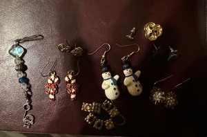 lot 817 image: EARRINGS - SNOWMAN, SNOWFLAKES, TURTLES, CANDY CANES HEARTS  PLUS