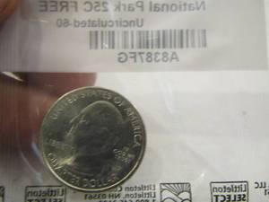 lot 930 image: QUARTERS - NATIONAL PARKS  DELAWARE 2015 X 2 UNC-60 & 2018 RHODE ISLAND  UNC-60   X$$