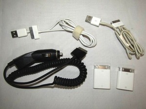lot 89 image: Apple accesories, including Apple 30-pin cables and USB and SD card to 30-pin adapters