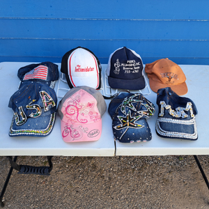 lot 21 image: Assorted hats, 8 total