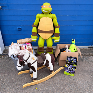 lot 81 image: Assorted kids toys, including rocking horse, Scooby Doo toy, Teenage Mutant Ninja Turtles, and more