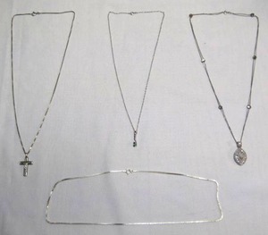 lot 92 image: Four .925 Italy necklaces