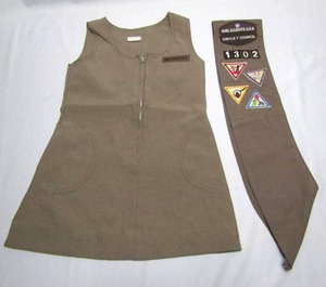 lot 105 image: Girl Scouts USA uniform and badges