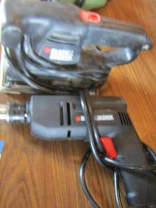 lot 33 image: Black& Decker Sander- Black & Decker drill